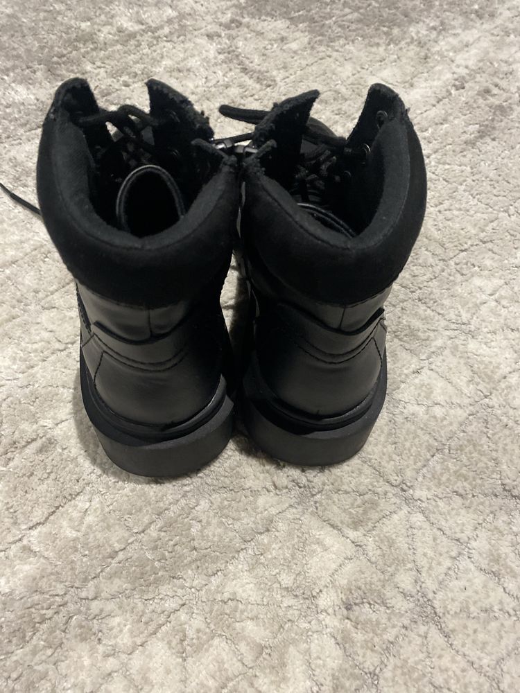 Botas Pretas Cordones Zara 34
