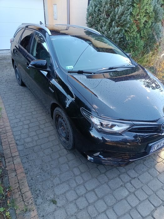 Toyota Auris Hybrid LED