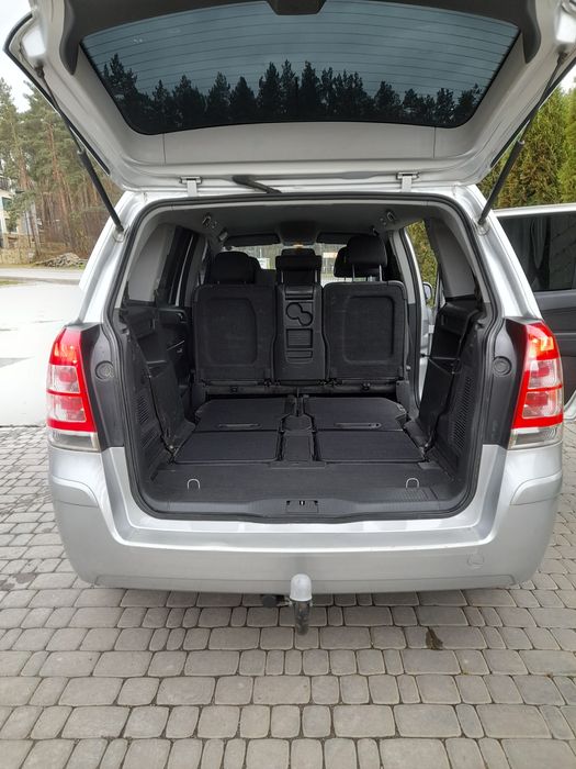 Opel  Zafira b 1.7 2010