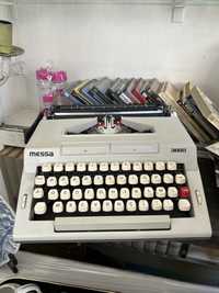 Maquina de escrever messa
