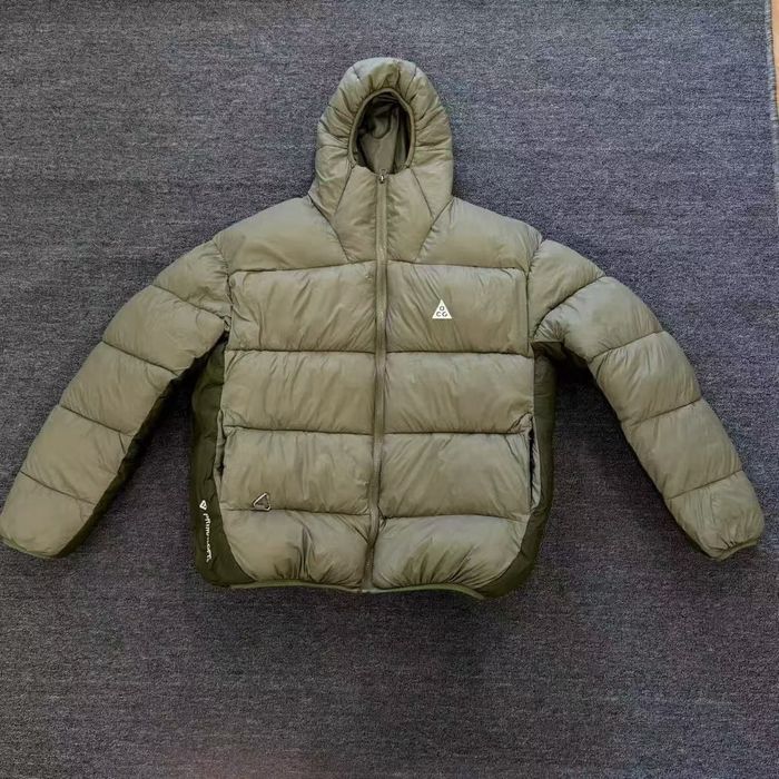 Куртка пуховик nike acg
