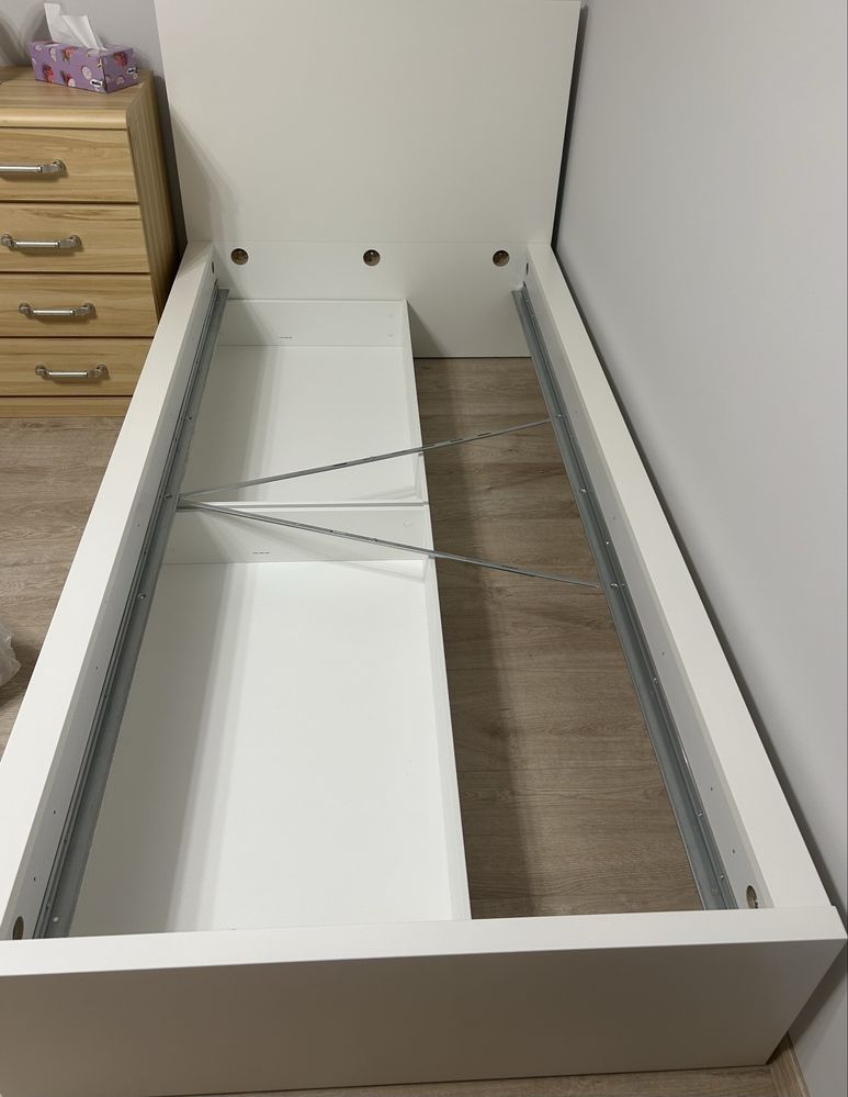 Łóżko ikea malm nowe 90 x 200