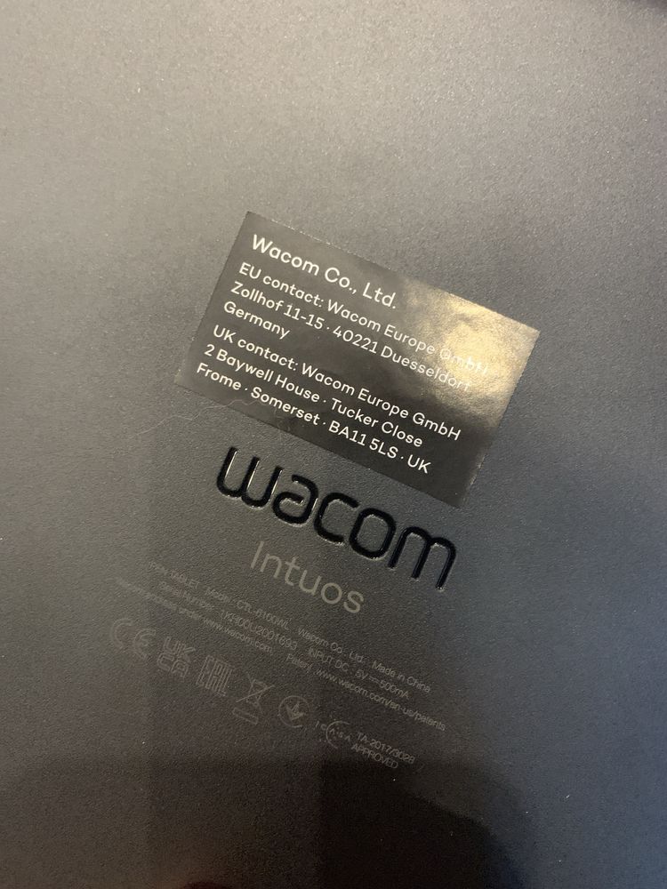 Wacom Intuos Mesa Digitalizadora M Preto Novo