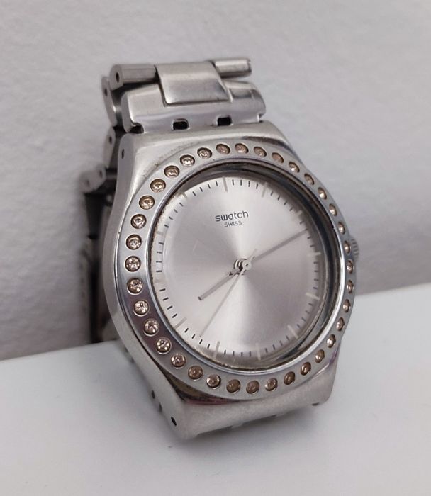 Zegarek Swatch Irony z cyrkoniami