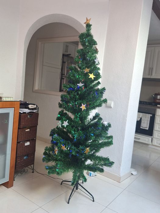 Arvore de natal com enfeites