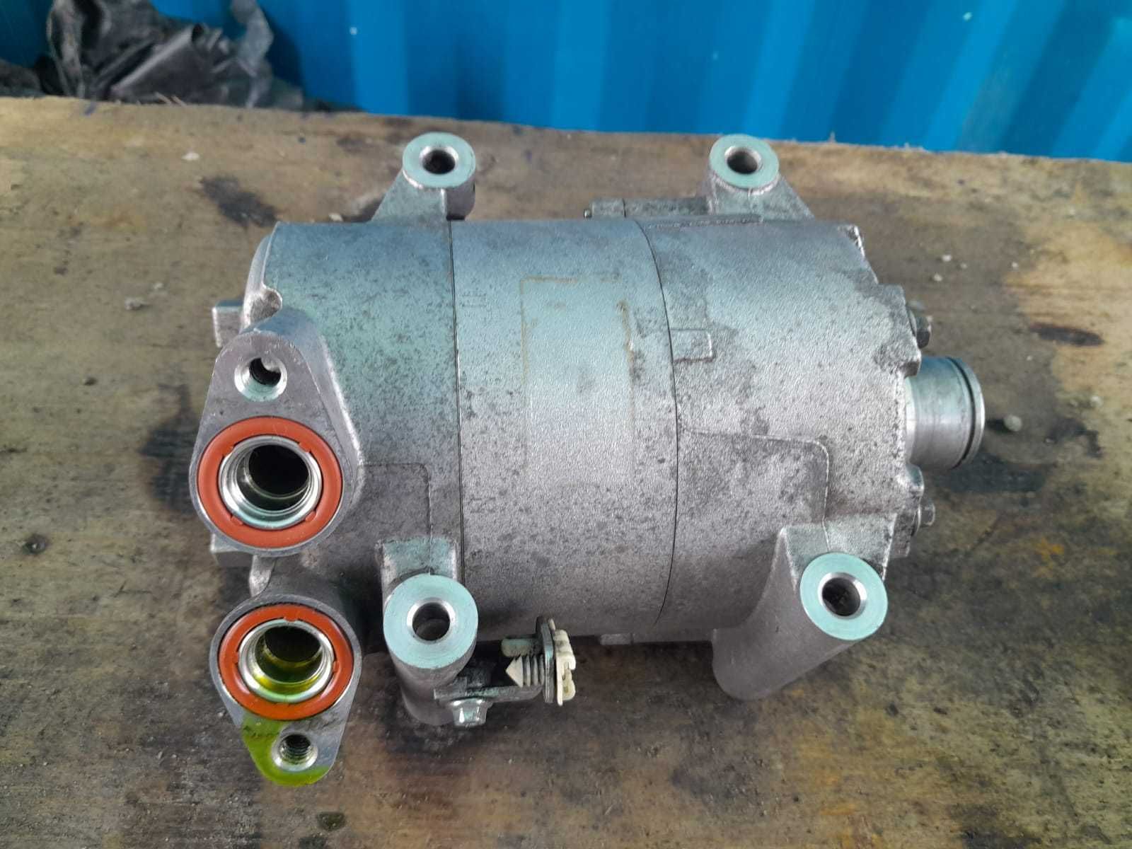 Compressor A/C
FORD FOCUS Ii (Da, Hcp, Dp) 1.6 04 - 13