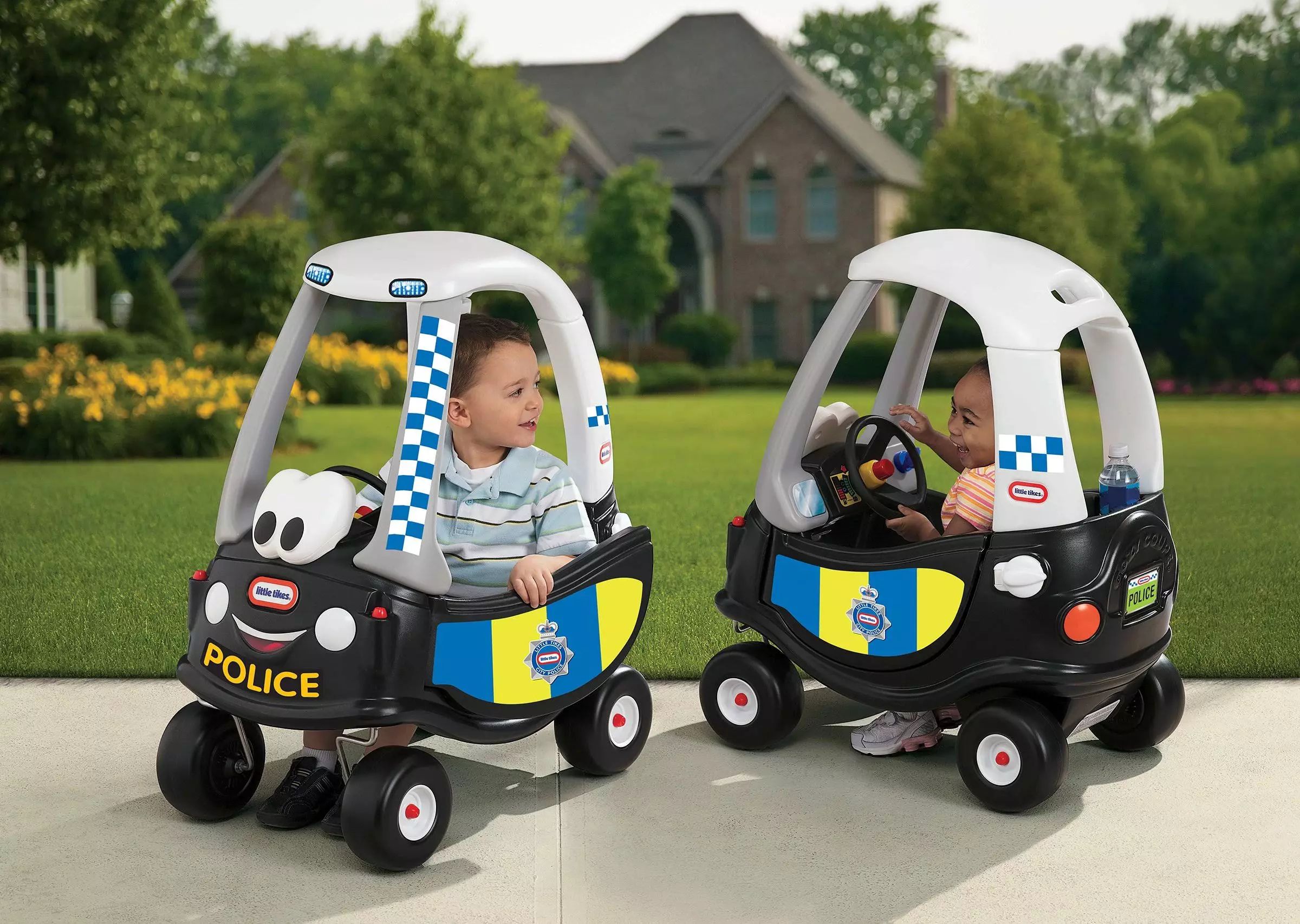 Cozy Coupe. Samochód policyjny