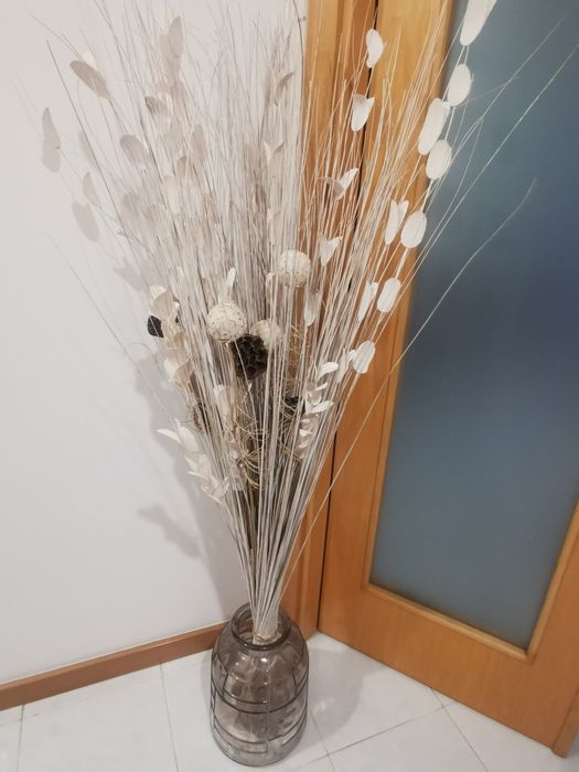 Jairo de chão com flores