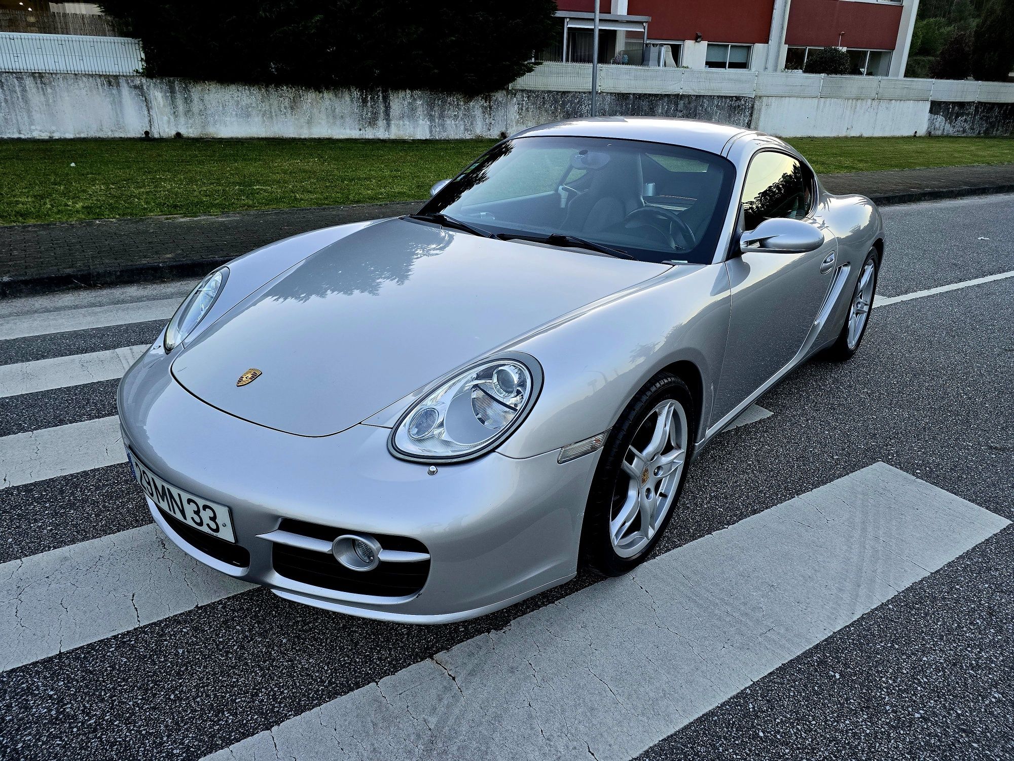 Porsche Cayman 2.7