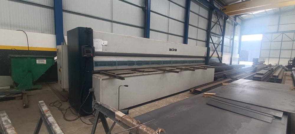 Guilhotina Adira GHO-0660