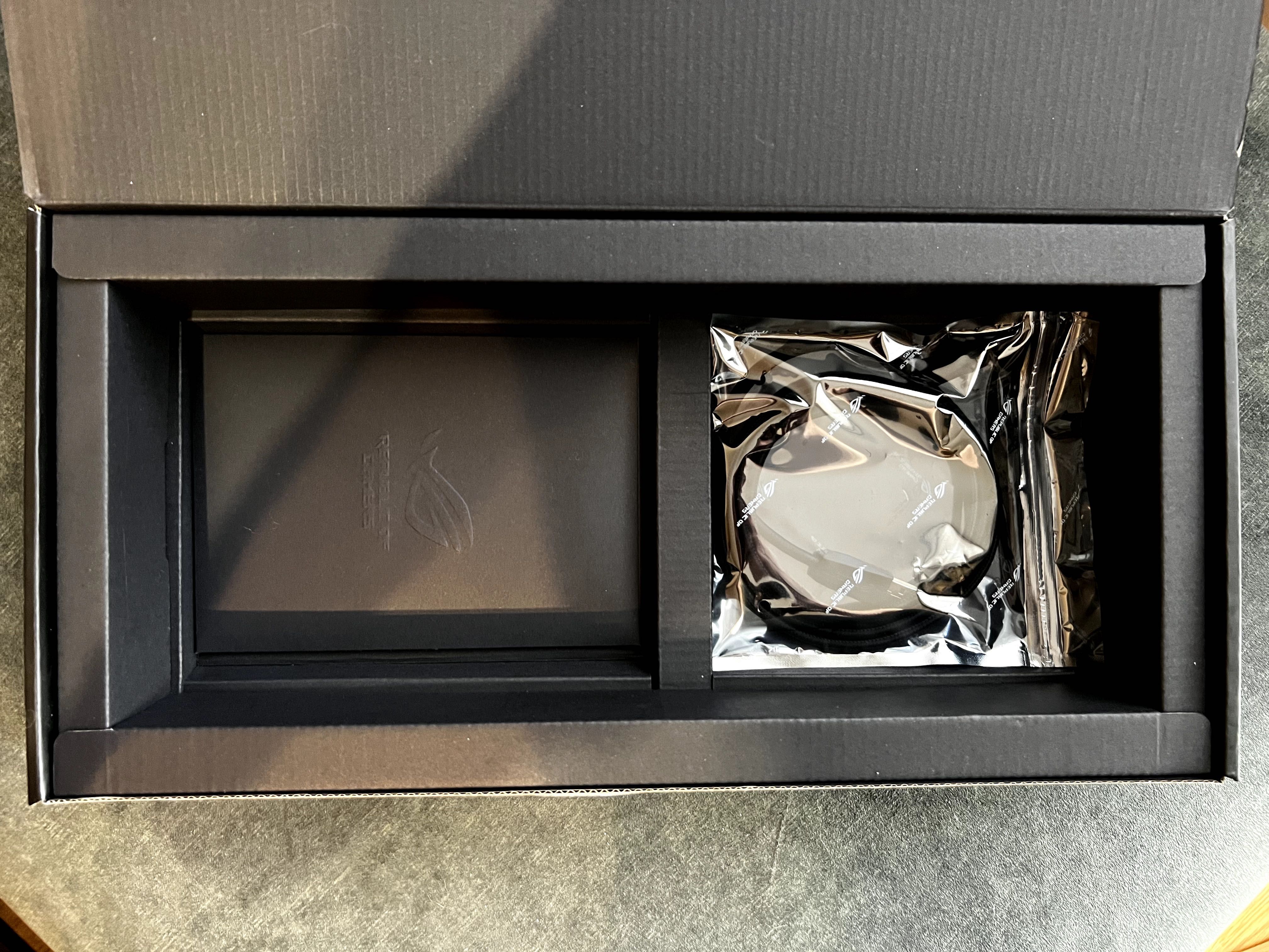 Mechaniczna klawiatura gamingowa ASUS ROG CLAYMORE CORE