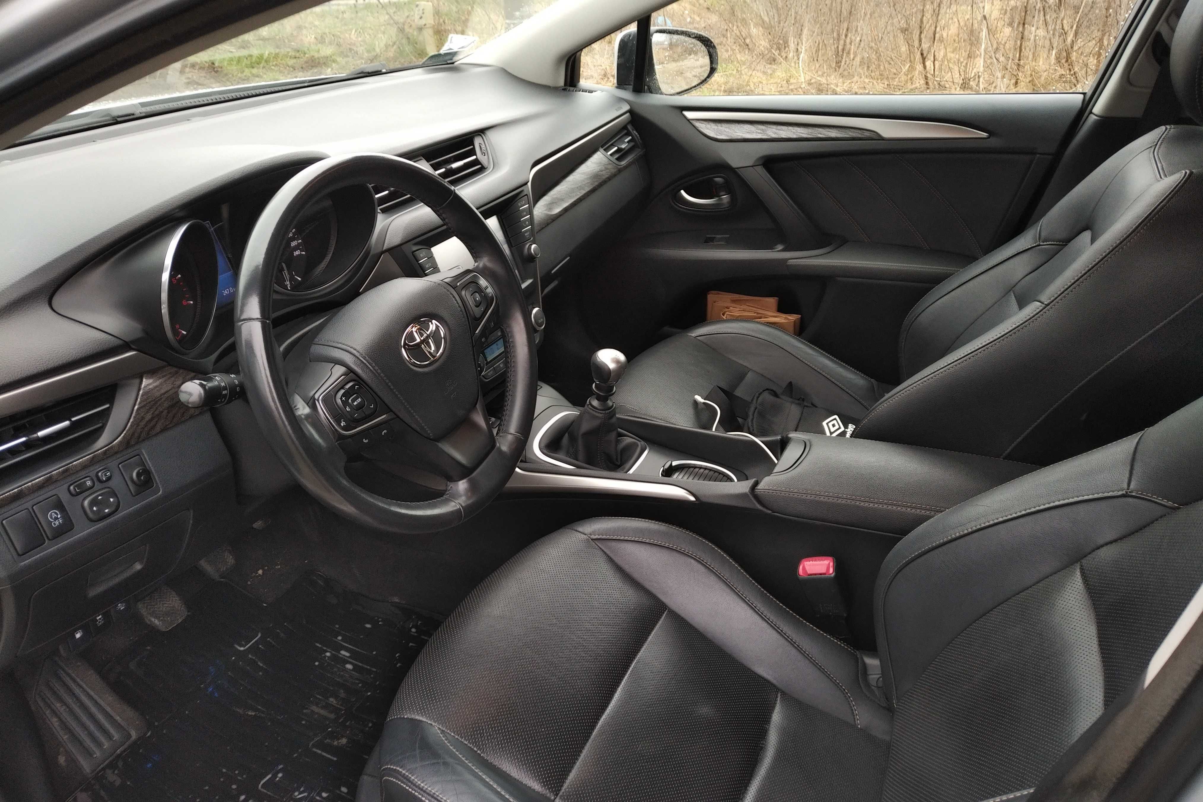 Toyota Avensis POLSKI SALON. Navi, Xenon, Kamera. Bezwypadkowa. VAT23%