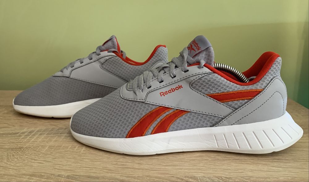 Кроссовки nike adidas reebok