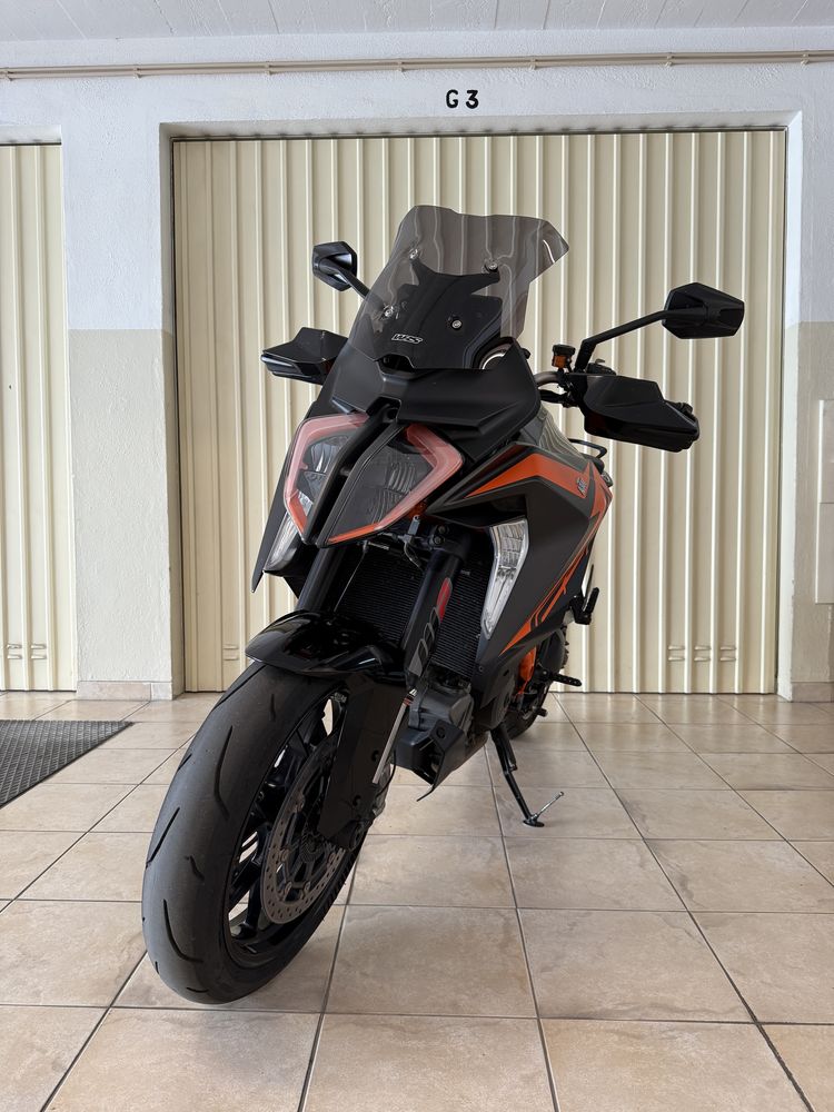 KTM 1290 Super Duke GT