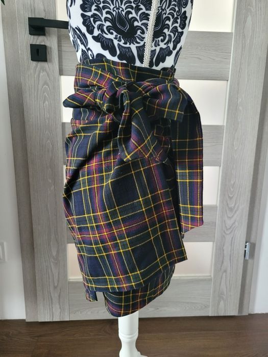 Spódnica w kratę Laurella