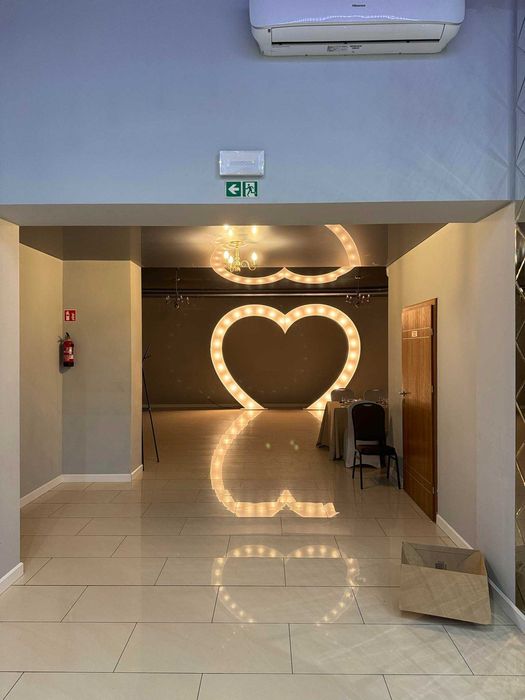 Atrakcje weselne - kompleksowo | Fotobudki | Ciężki dym i inne