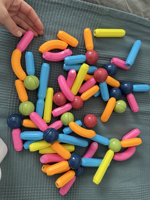 Магнітний конструктор в коробці Magnetic Sticks