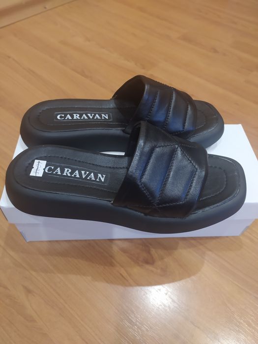 Продам шльопанці шкіра 37р