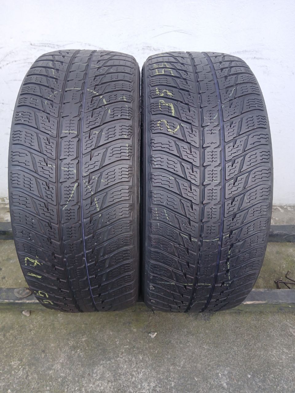 Nokian 235 55 R 17 2шт Зима (0030) Резина