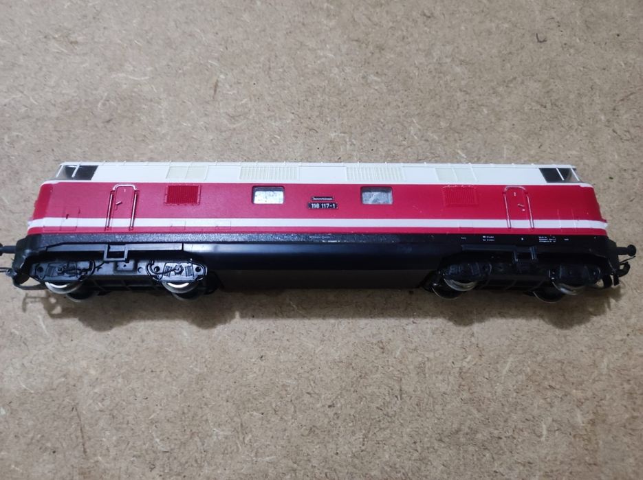 Lokomotywa kolekcjonerska diesel Piko H0  BR 118  sprawna czteroosiowa