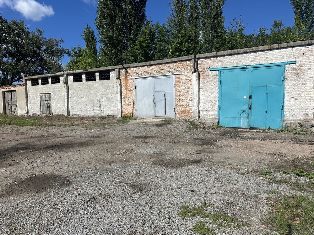 Гараж,склад