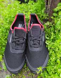 Кросовки 43 р, чорні кросівки для бігу