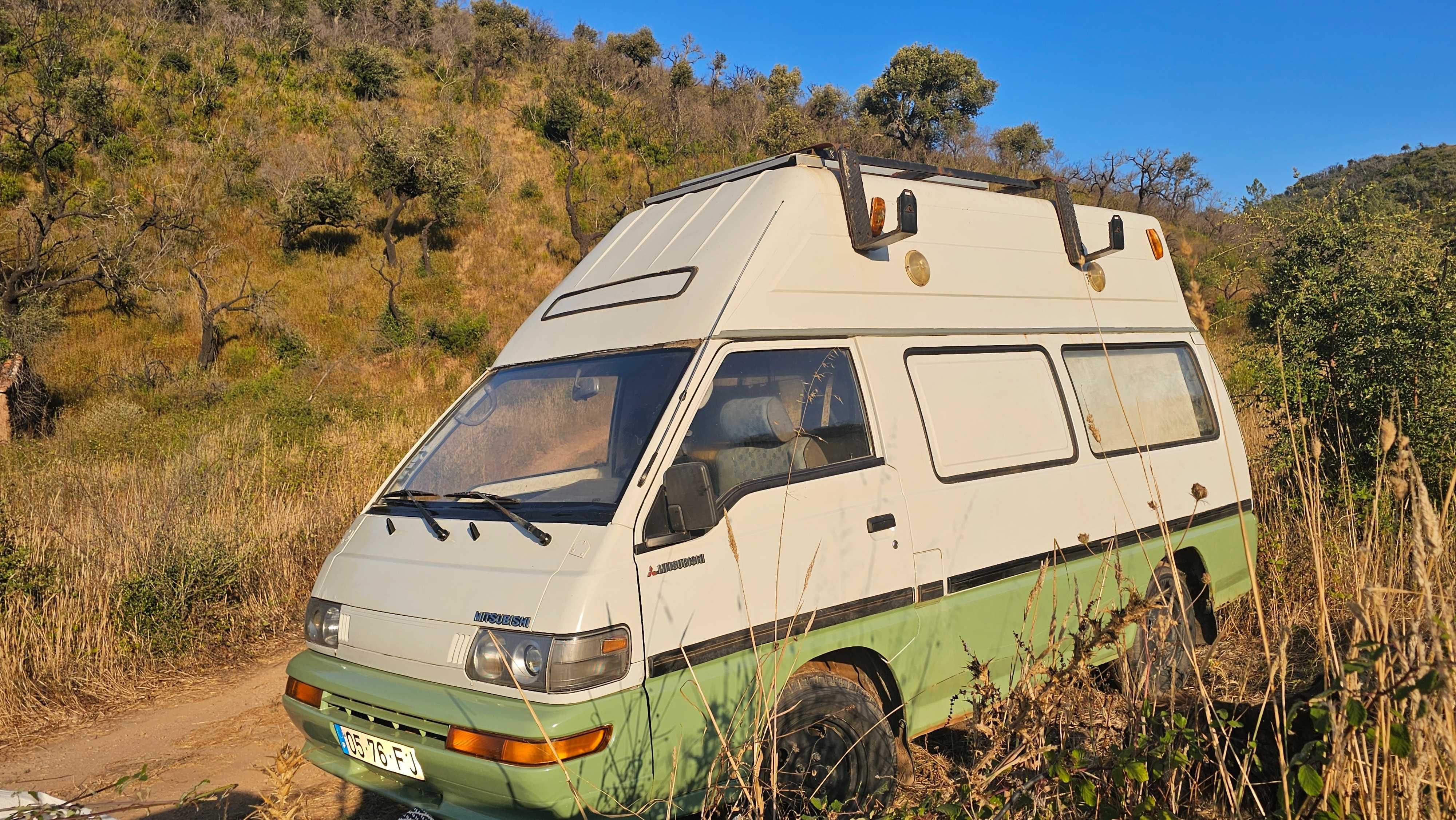 ***Mitsubishi L300 VAN - Muito Fofinha***
