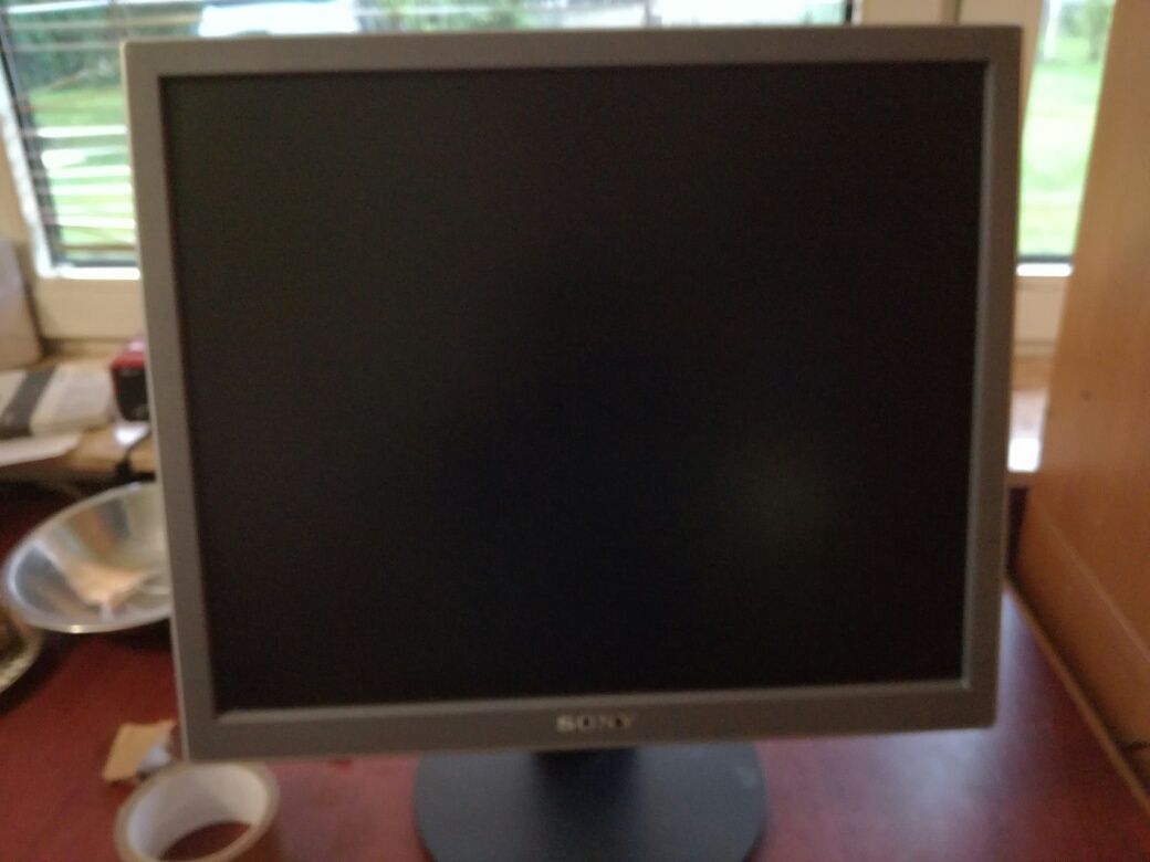 Monitor 19.  Cal