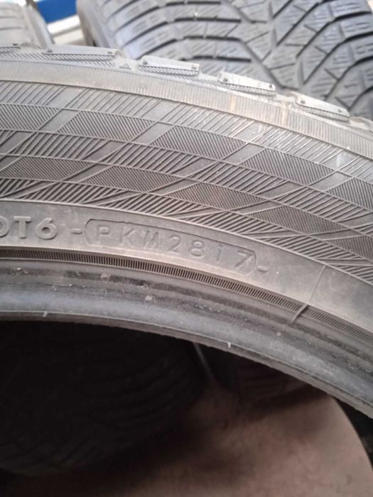 Шини зимові YOKOHAMA 295/40R21, 111V, 4шт