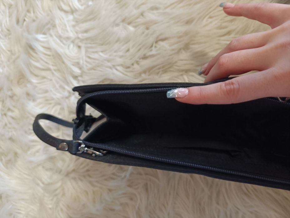 Torebka mini mała kopertówka listonoszka elegancka czarna kobieca