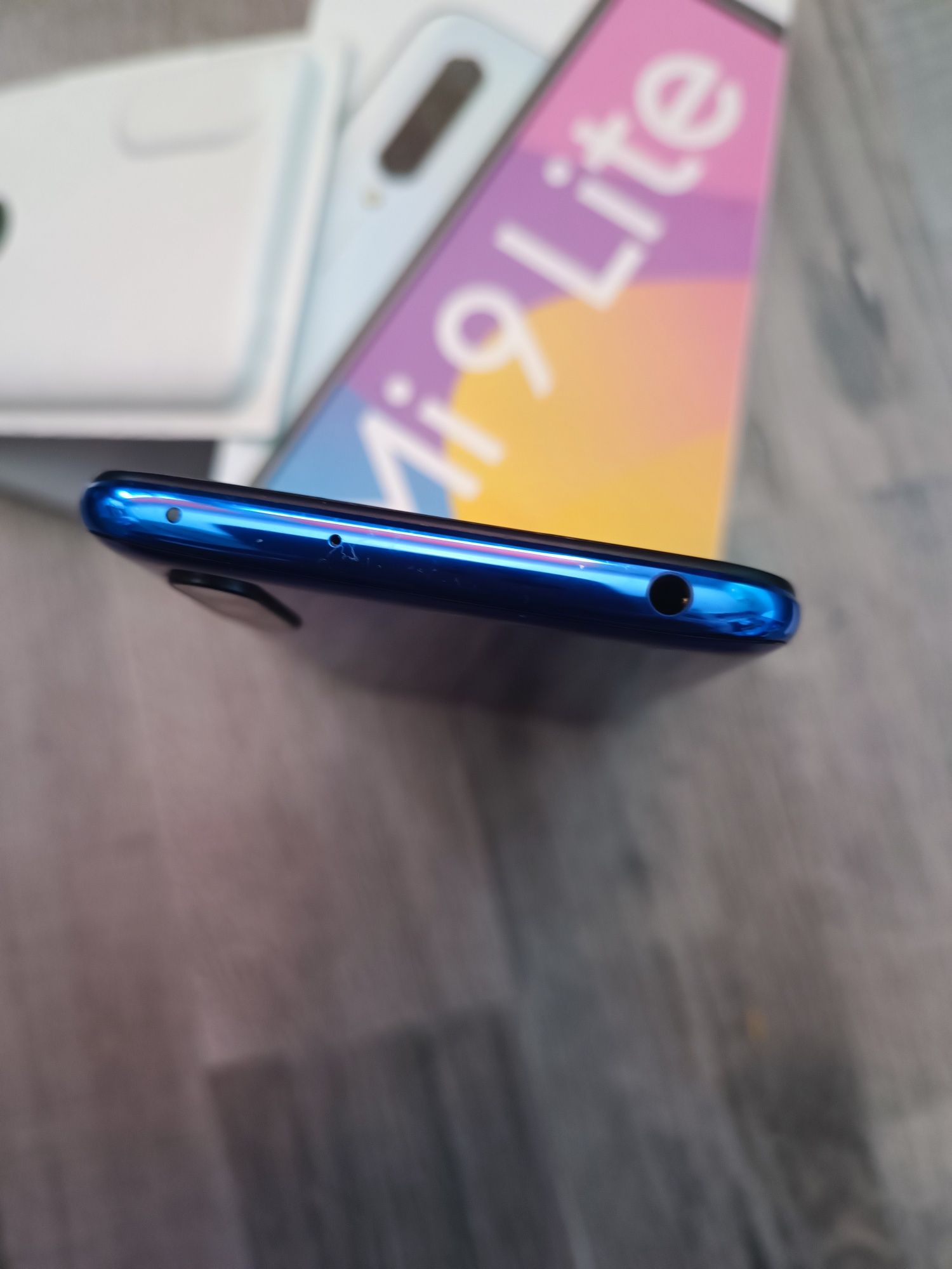 Xiaomi Mi 9 Lite Aurora Blue