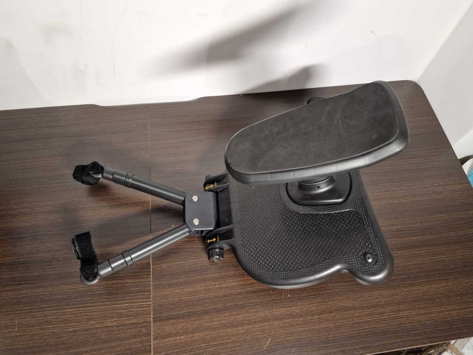 dostawka do wózka z siedziskiem dla dziecka, uniwersalne mocowanie