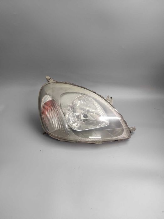 TOYOTA YARIS I, Lampa przednia prawa, Oryginał !