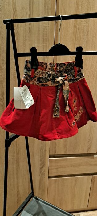 Spódnica czerwona r.104