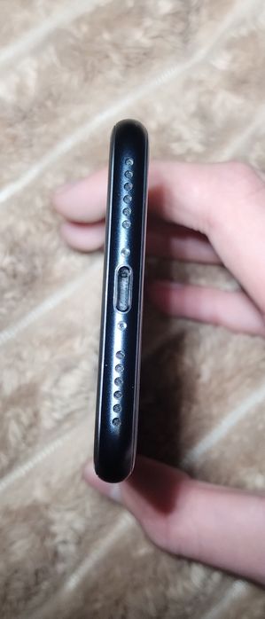 iphone se 2022 3,96%,64gb