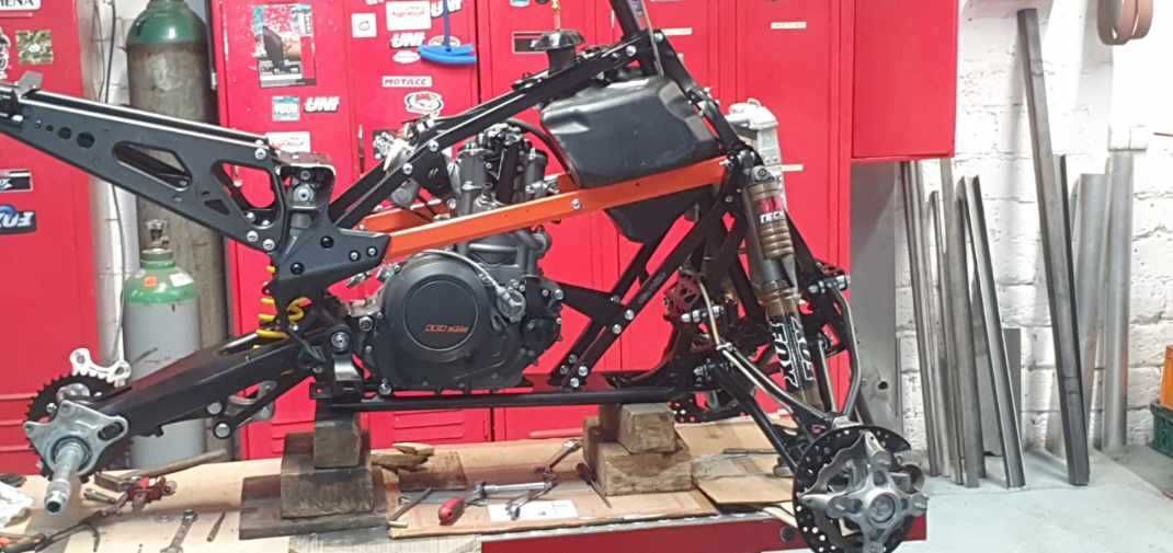 SWAP Can-Am DS KTM 690 FOX Akrapovic