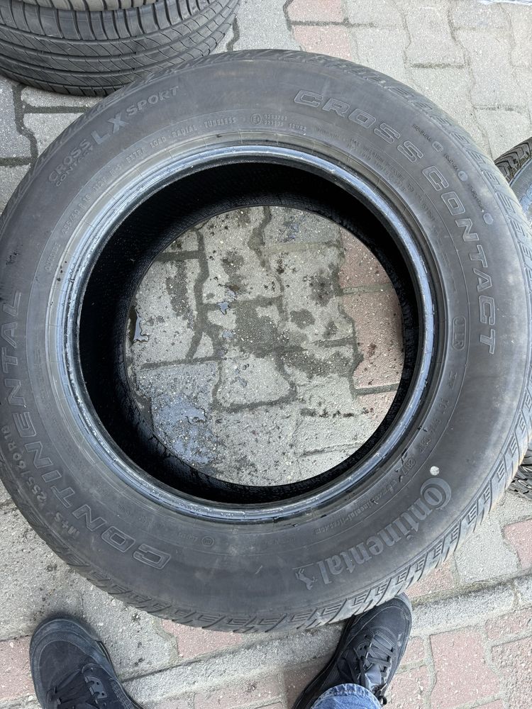 Opony 255/60 R18 112V Continental CrossContact LX KOMPLET