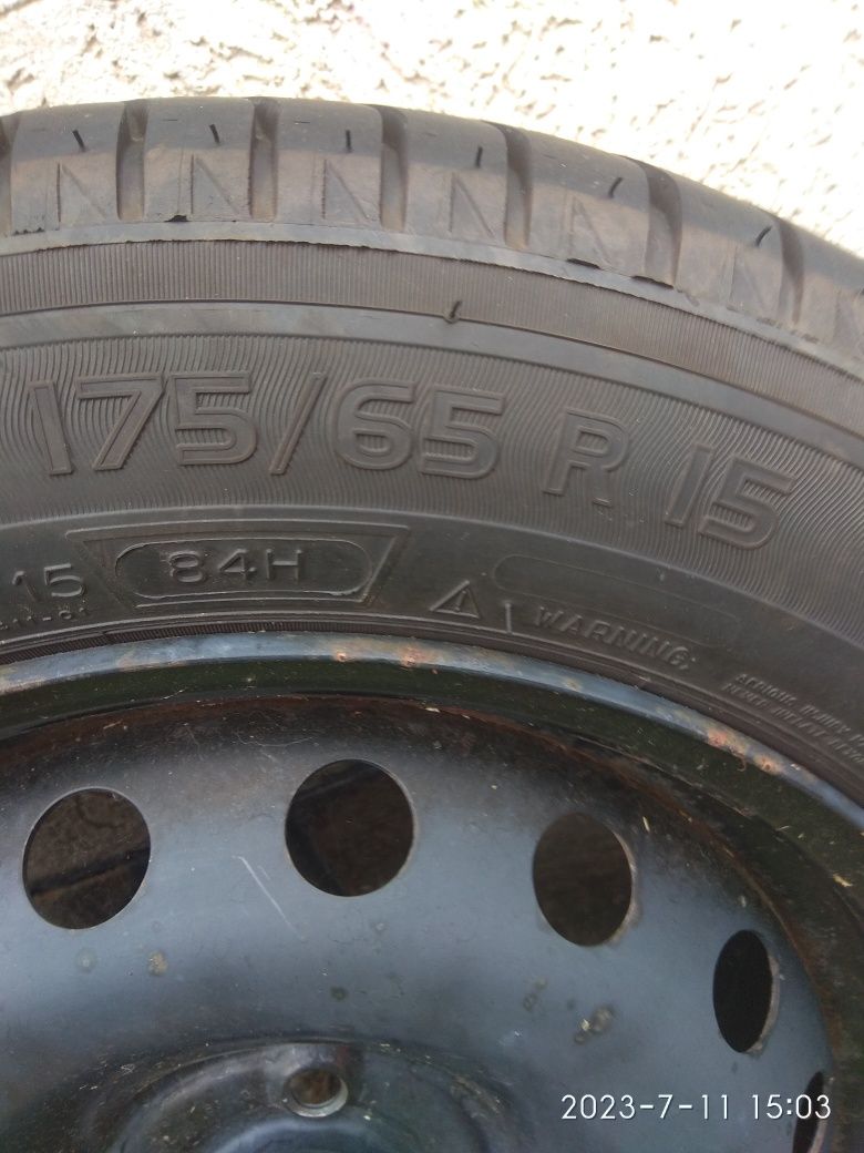 Літоні шини на дисках 175/65 r15 michelin
Ціна з