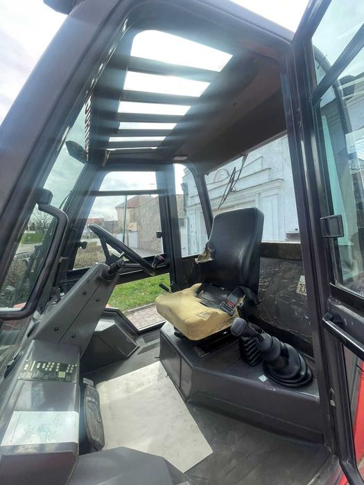 Повнопривідний Навантажувач Manitou M40 4x4 2007року 4т