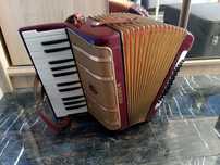 Akordeon Hohner 40b