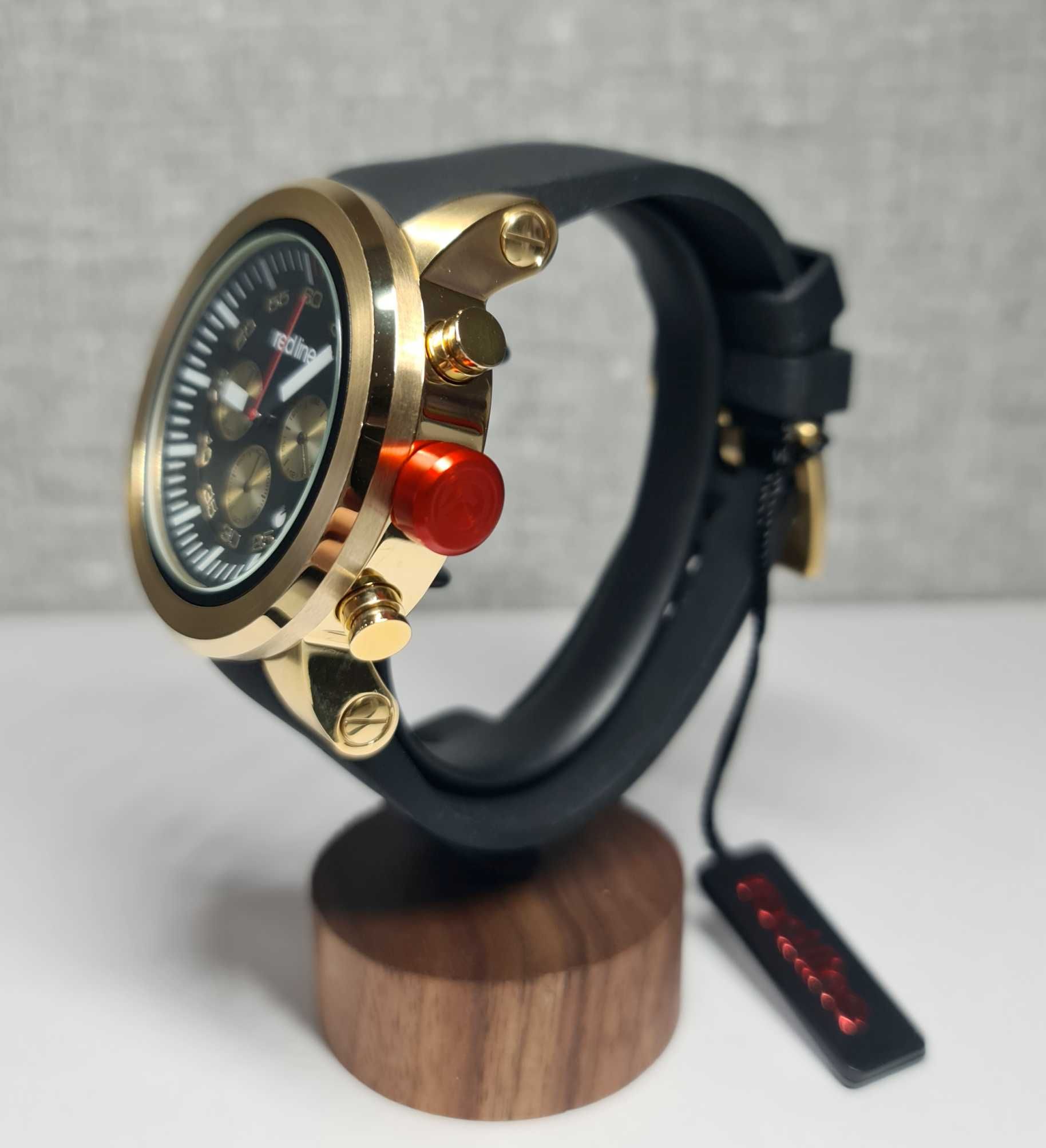 Чоловічий годинник Red Line RL-50050 Chronograph 100m 50mm Gold/Black