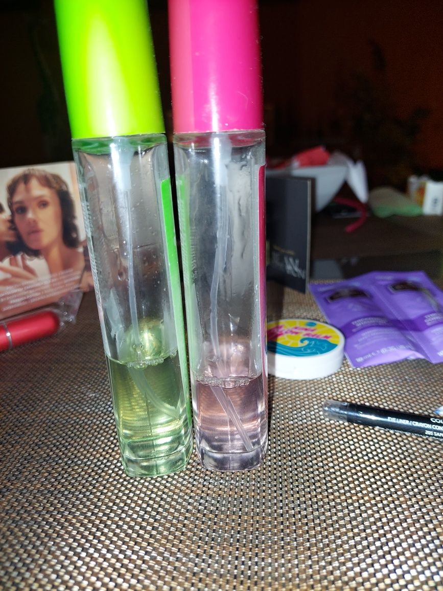 Zestaw wody perfumowane  kredki Revlon rozświetlacz szampon odżywka at