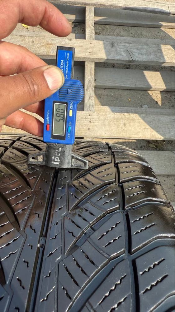 Шины б у 245/45R18 GOODYEAR ULTRA GRIP 8 всесизонка