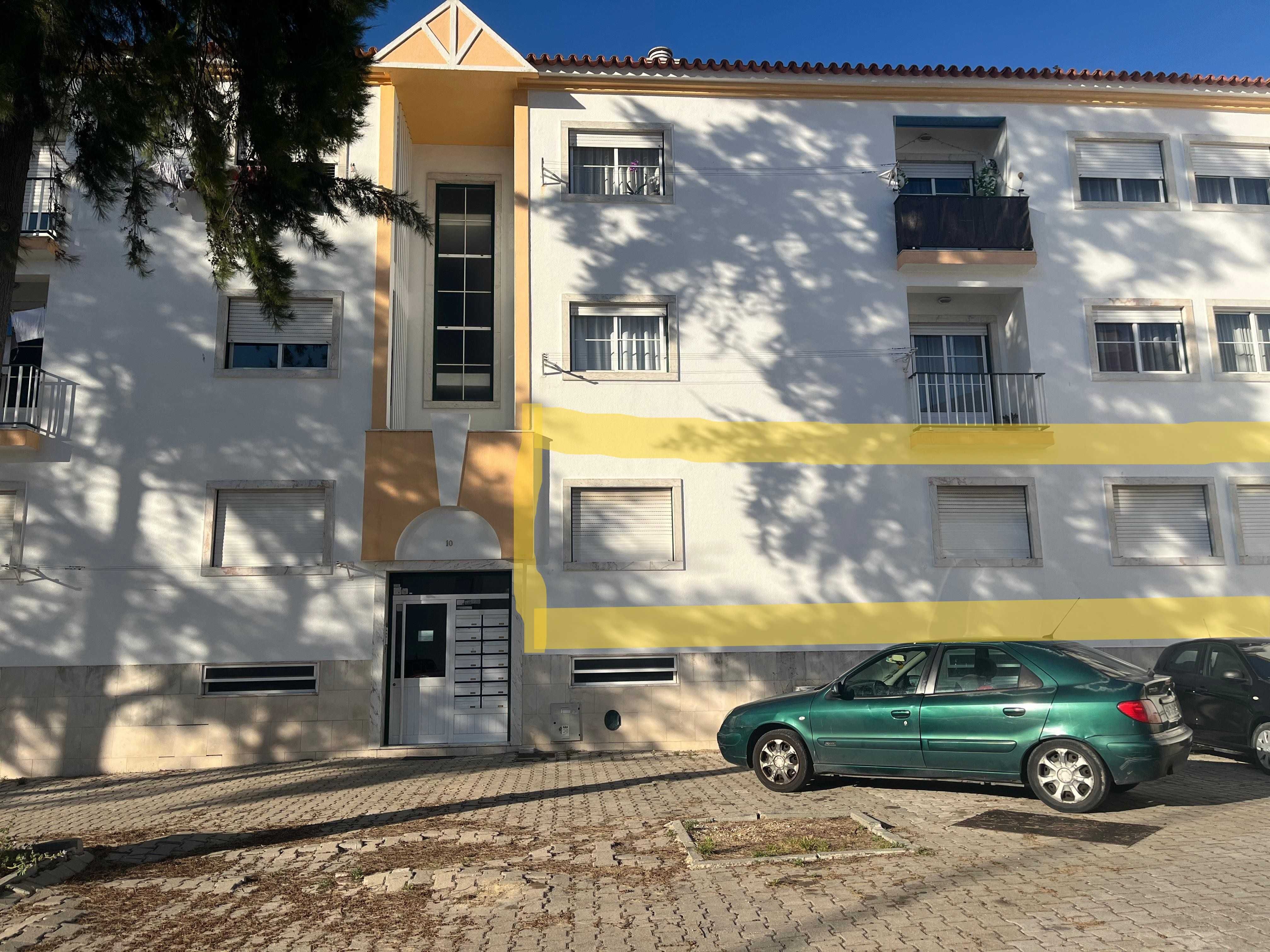 T2 com 3 lugares garagem - Aldeia de Paio Pires