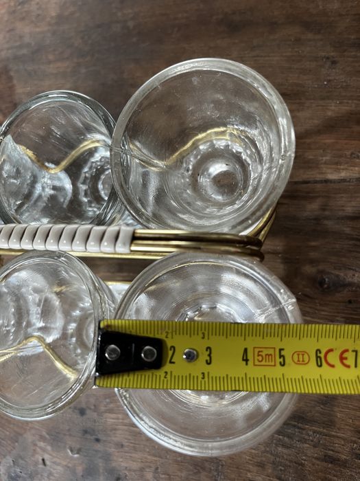 Fantásticos e originais copos de taberna anos 70/80 com suporte