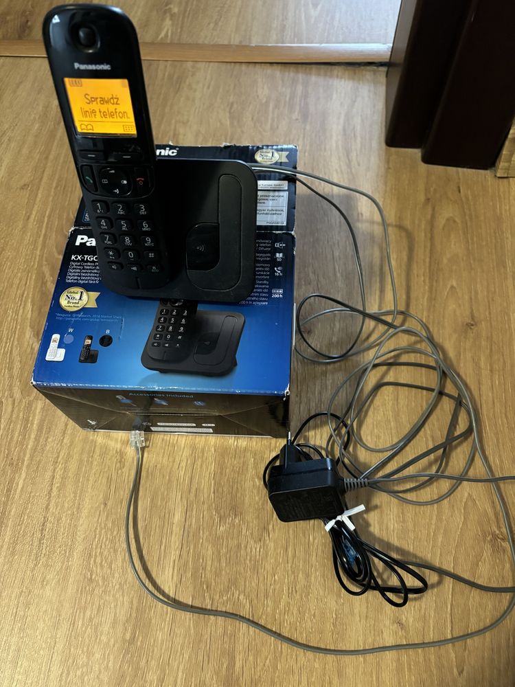 Telefon stacjonarny Panasanic KX-TGC210