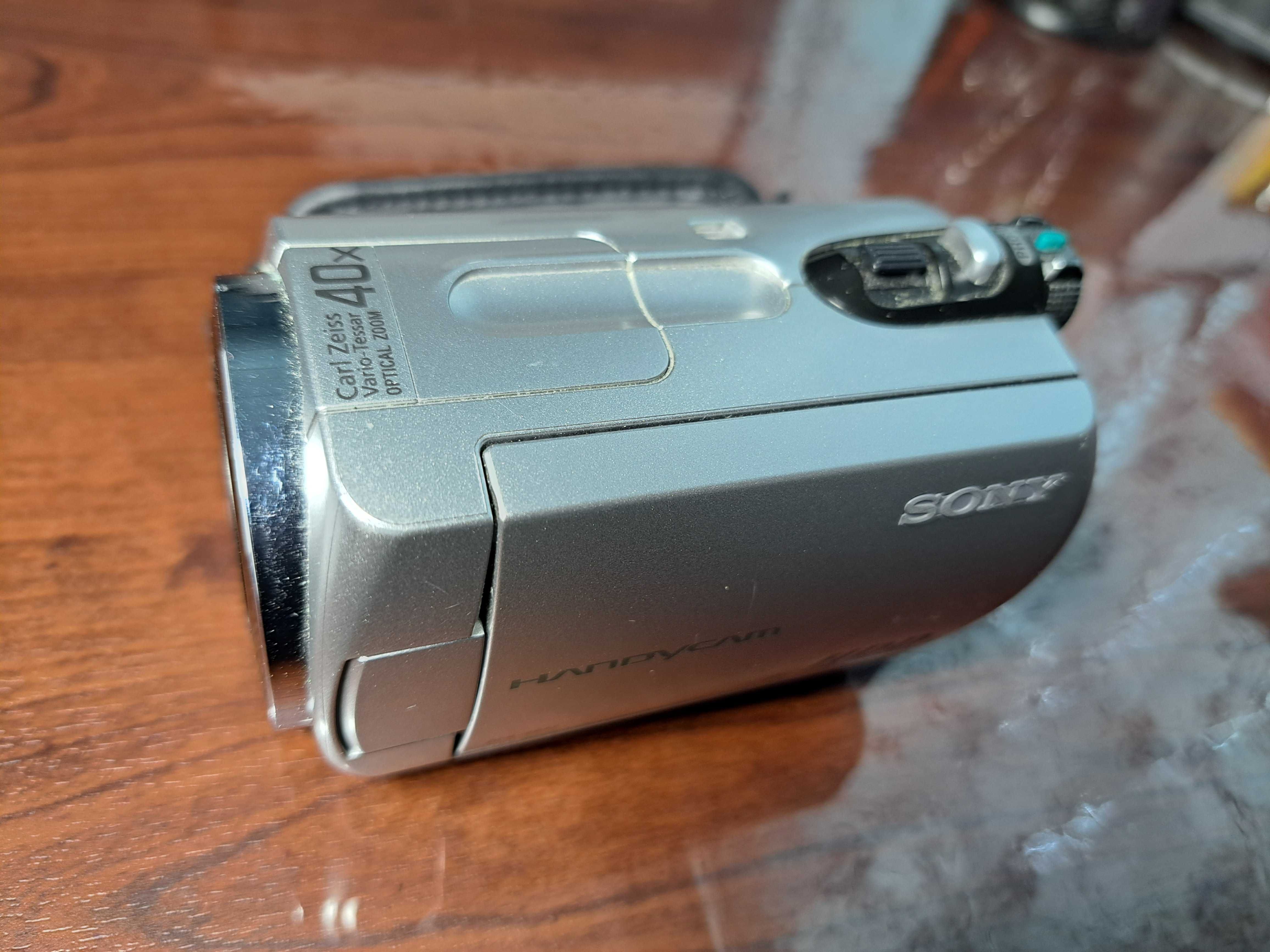 Відеокамера цифрова  SONY DCR-SR42, 30 Гбт. Оптичний зум-40х