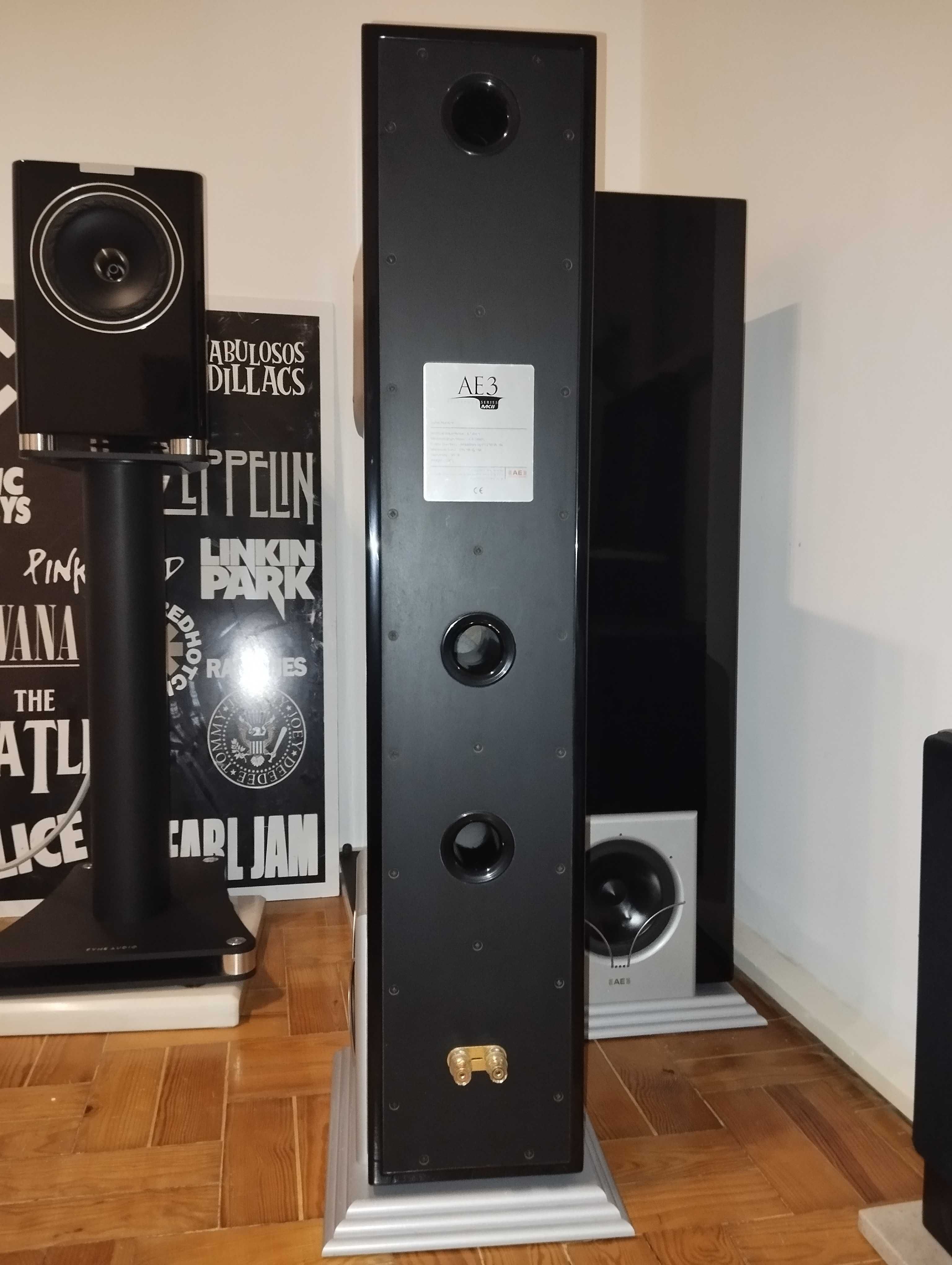 Colunas Acoustic Energy AE3-MK2