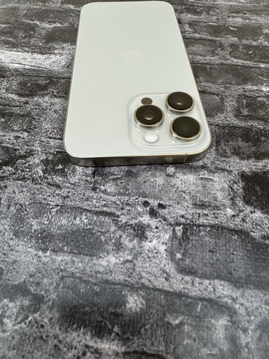 Iphone 16 Pro Max 256gb neverlock Natural Titanium Global 1100$