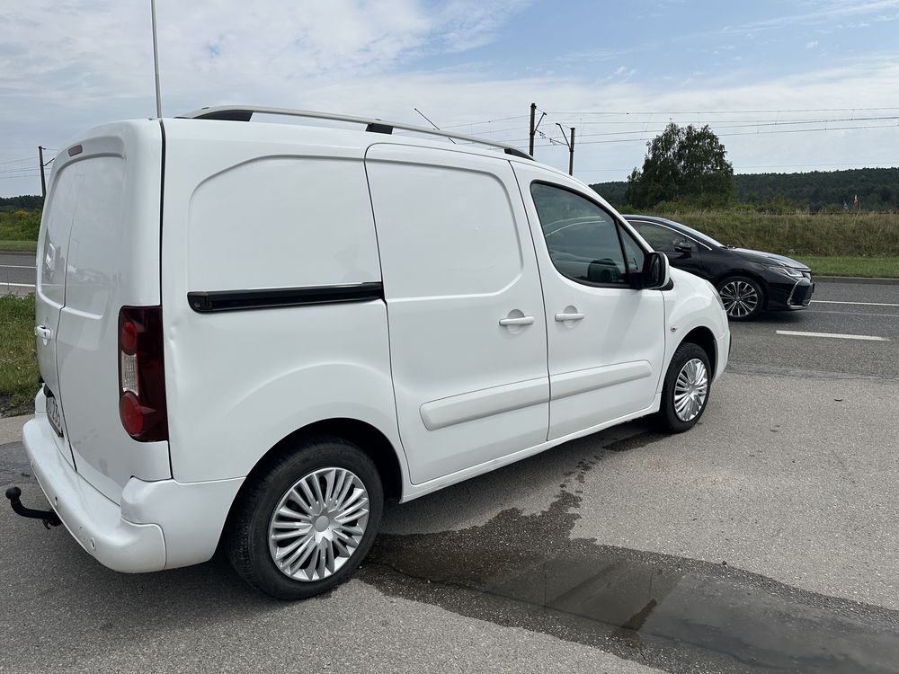PEUGEOT PARTNER 2015/16 1.6 hdi 90km originalny przbieg  klima
